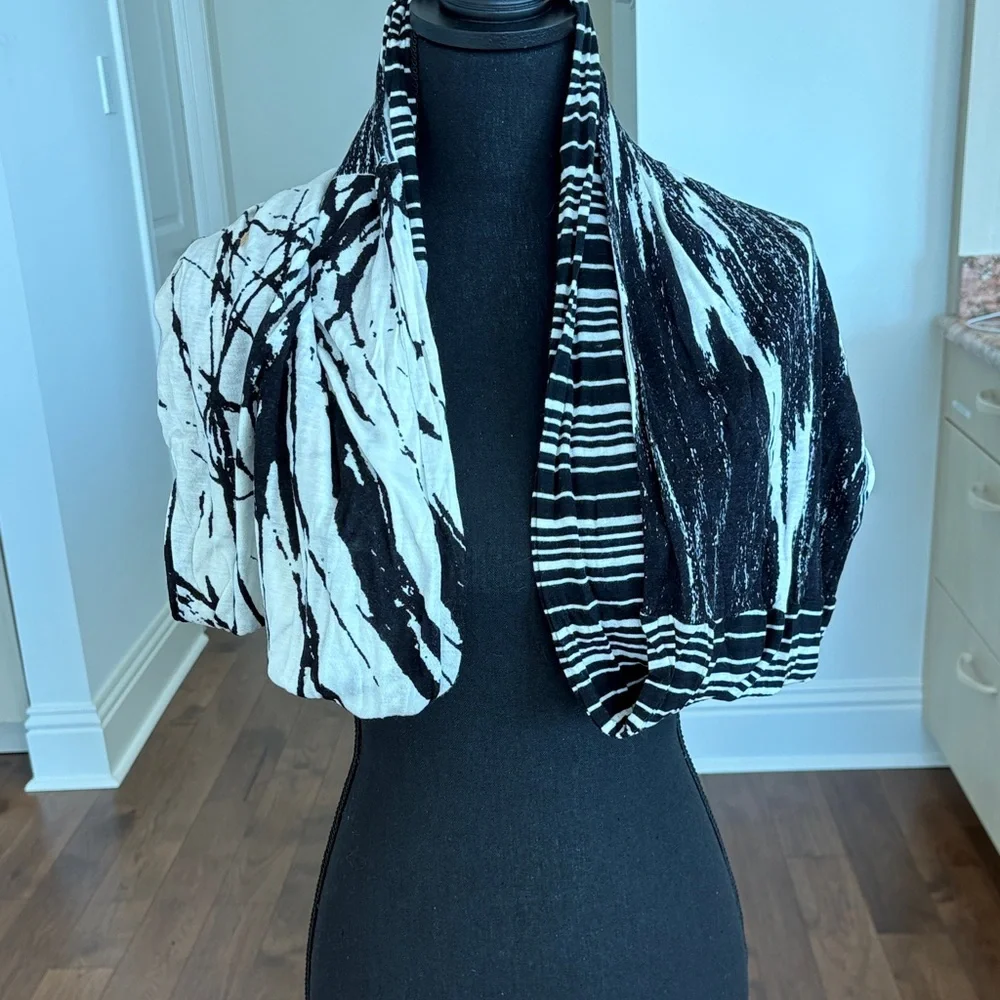 Calvin Klein Monochrome Abstract Scarf